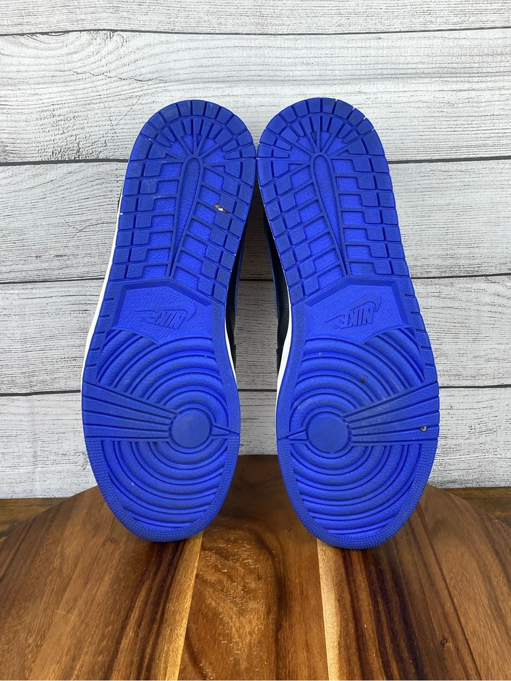 Nike Air Jordan 1 Mid Royal Blue Black Sneakers 554724-068 Men’s Shoe Size 17